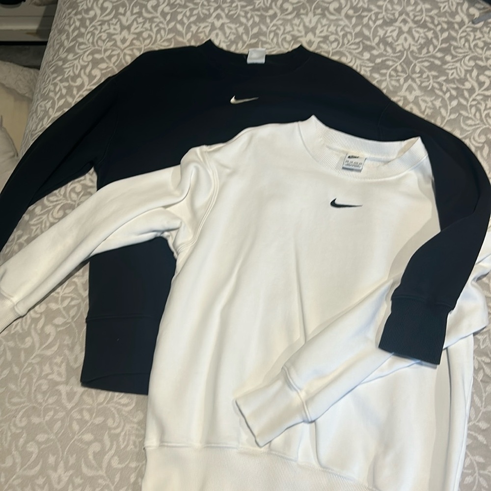 Lot of 2 Nike crew neck sweatshirts - price is for both, selling together